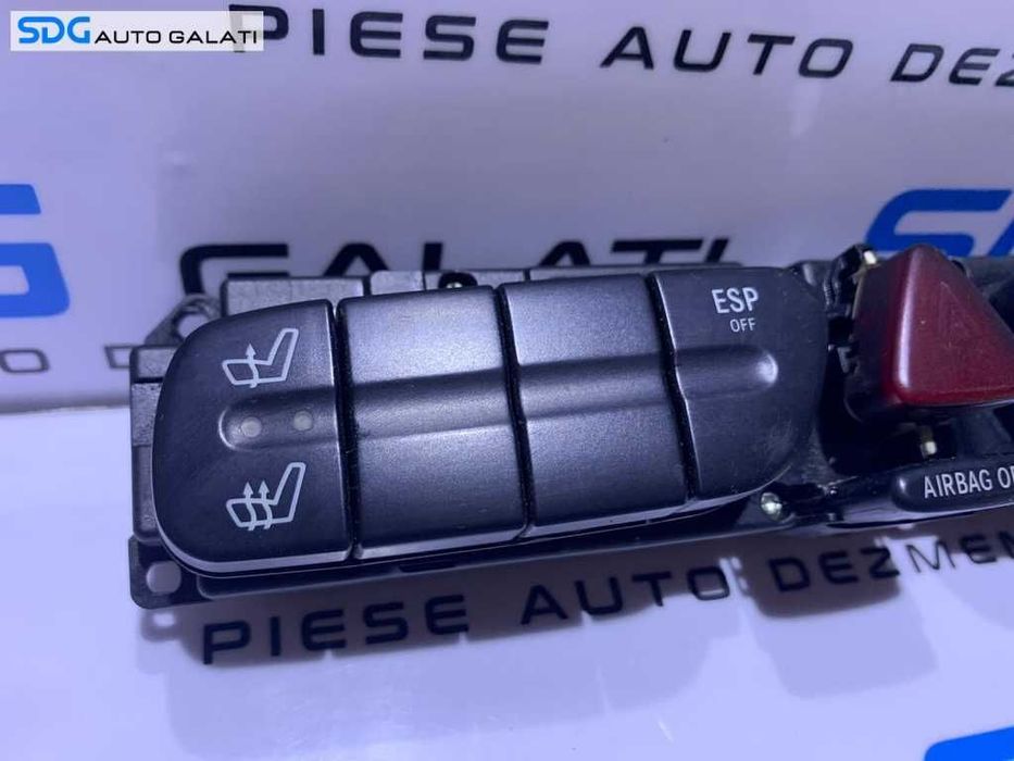 Consola Buton Butoane Avarii Incalzire Scaune Blocare Deblocare Usi Portiere Mercedes Benz W203 C Class 2000 - 2007 Cod 2038210151