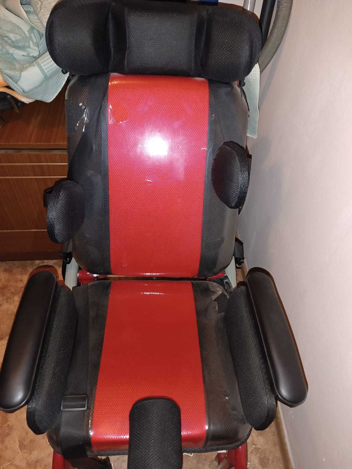 Продам инвалидную коляску