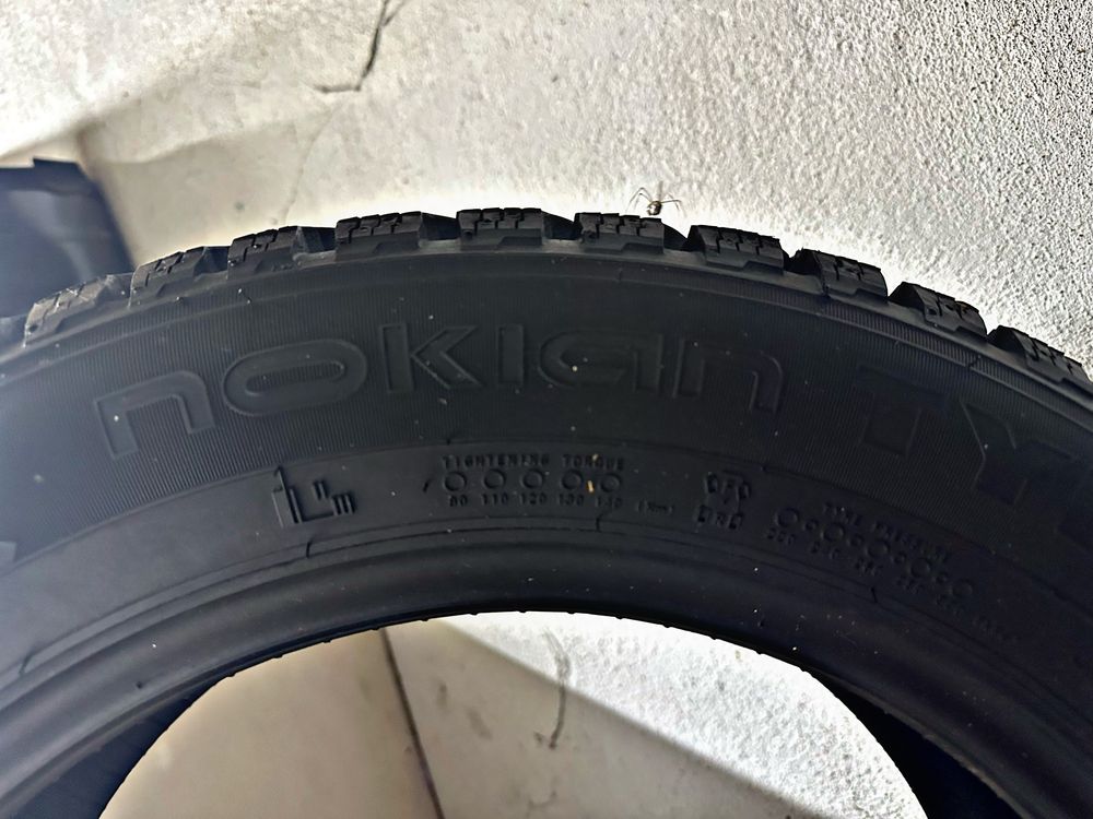 Зимниее шины Nokian Tyres R15