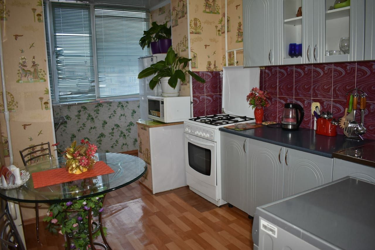 Продаю 2кв 7мкр16п/д, центр,море,сквер