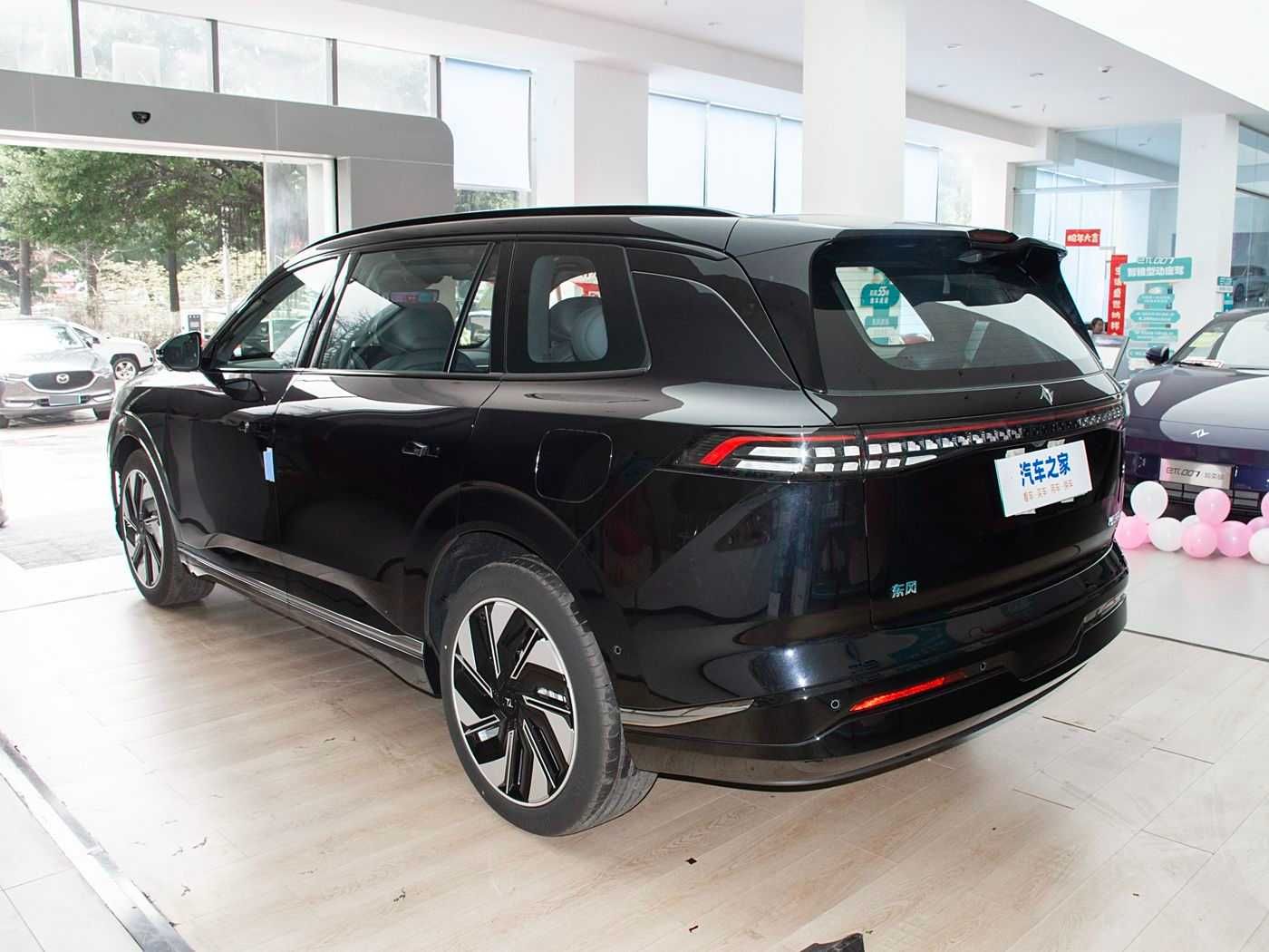 Dongfeng Yipai 008 стоит всего 22 450 долларов.