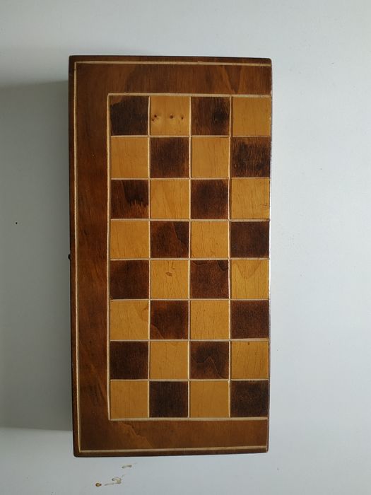 Joc Șah - 26,5 x 26.5 cm, șah din lemn masiv, maro-bej
