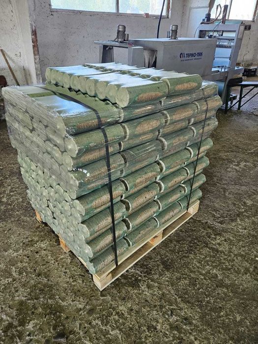 Brichete din lemn de FAG / STEJAR Doar cantități mari