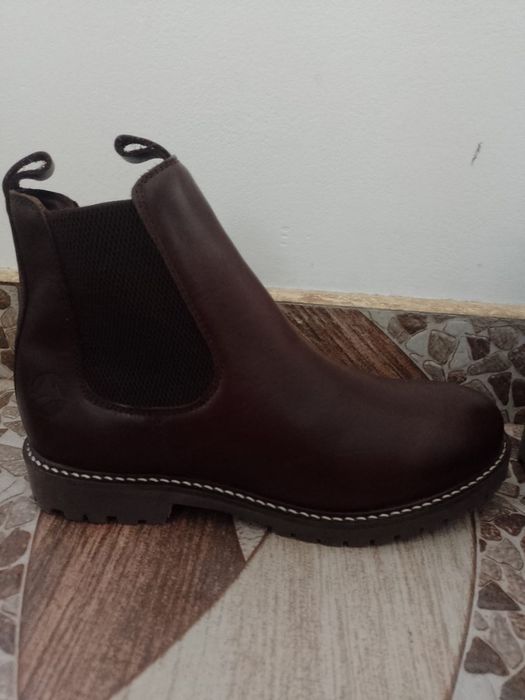 Ghete damă  , noi piele naturala nr 40