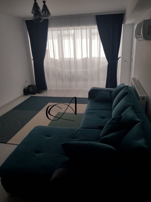 Apartament cu trei camere decomandat