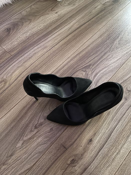 Pantofi stileto eleganti