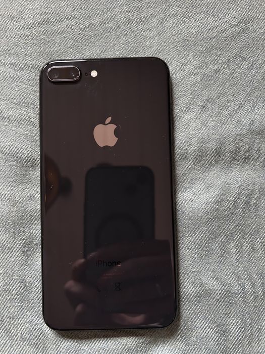 iPhone 8, 32GB, space grey