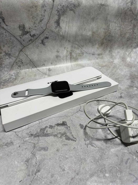 Apple Watch Series 6 44mm (каргалы) лот 619543