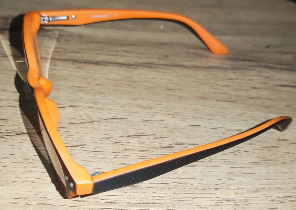 Очки детские фирменная оправа на 9-12 лет. Для зрения