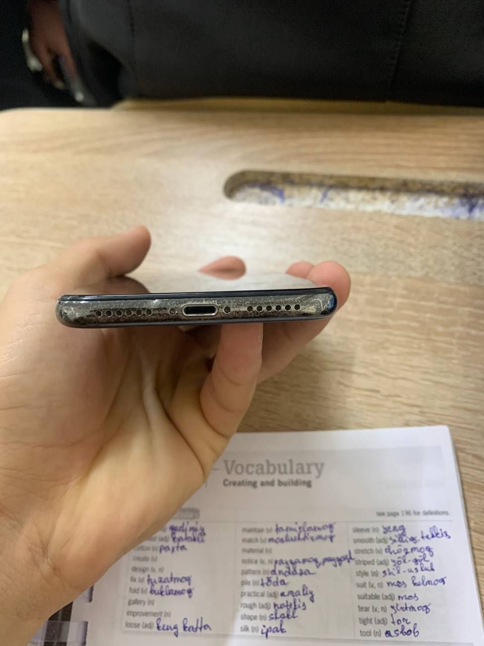 Iphone x sensr alishtirsh kere aybiekranalishgan64/100ekranatksx qilad