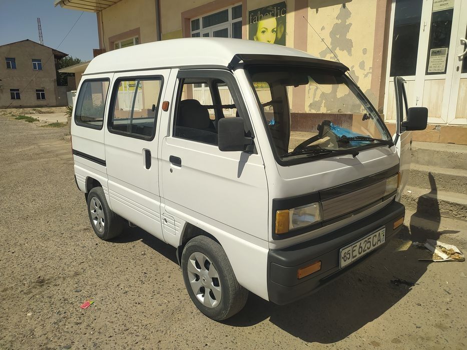 Damas  2002 srochni sotiladi