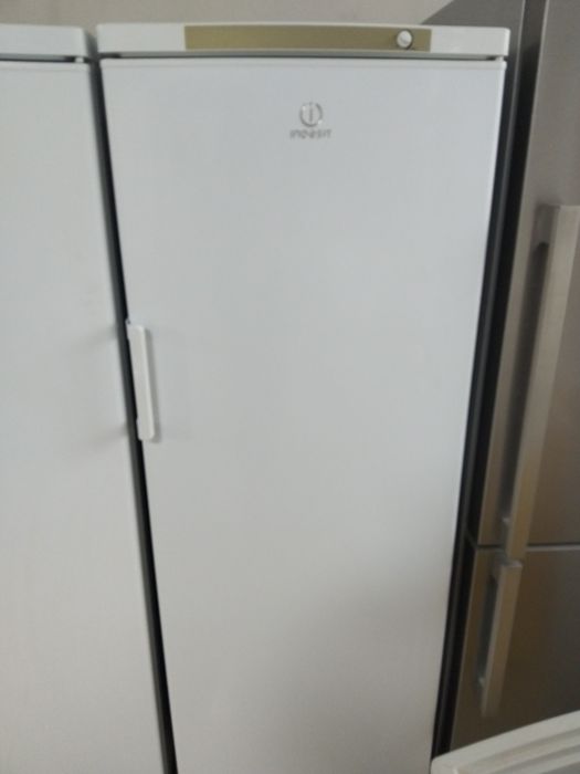 Продам морозильник с гарантией и доставка