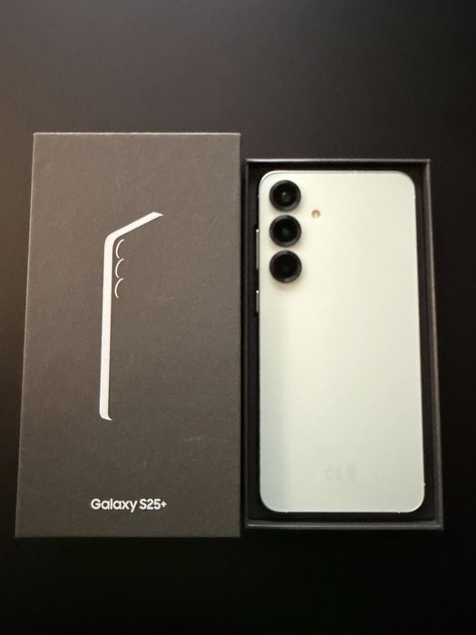 Sansung Galaxy S25 plus , Mint / light Green , 12 Gb , 256 Gb , nou !