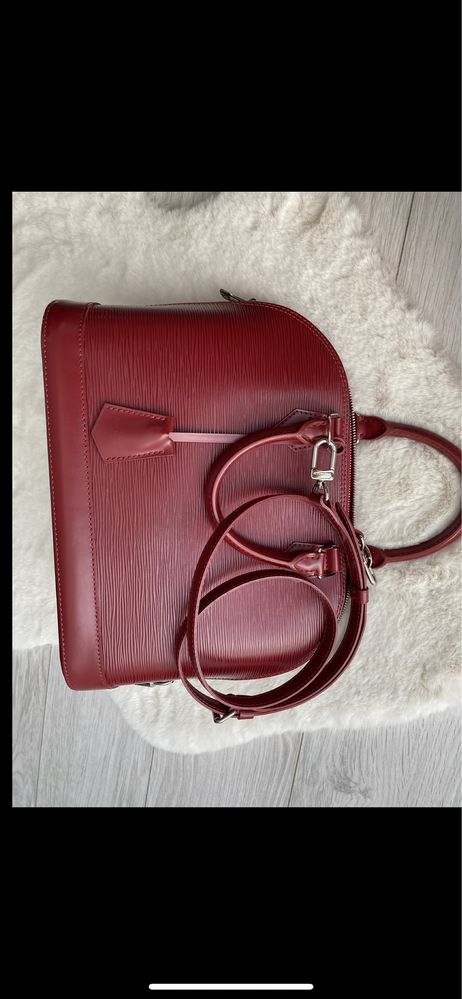 Geanta Louis Vuitton Alma PM