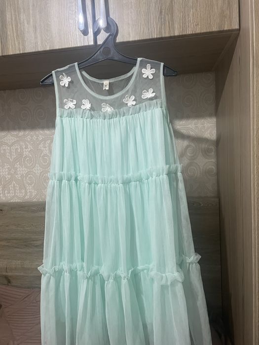 Продам нарядные платья б/у и новые