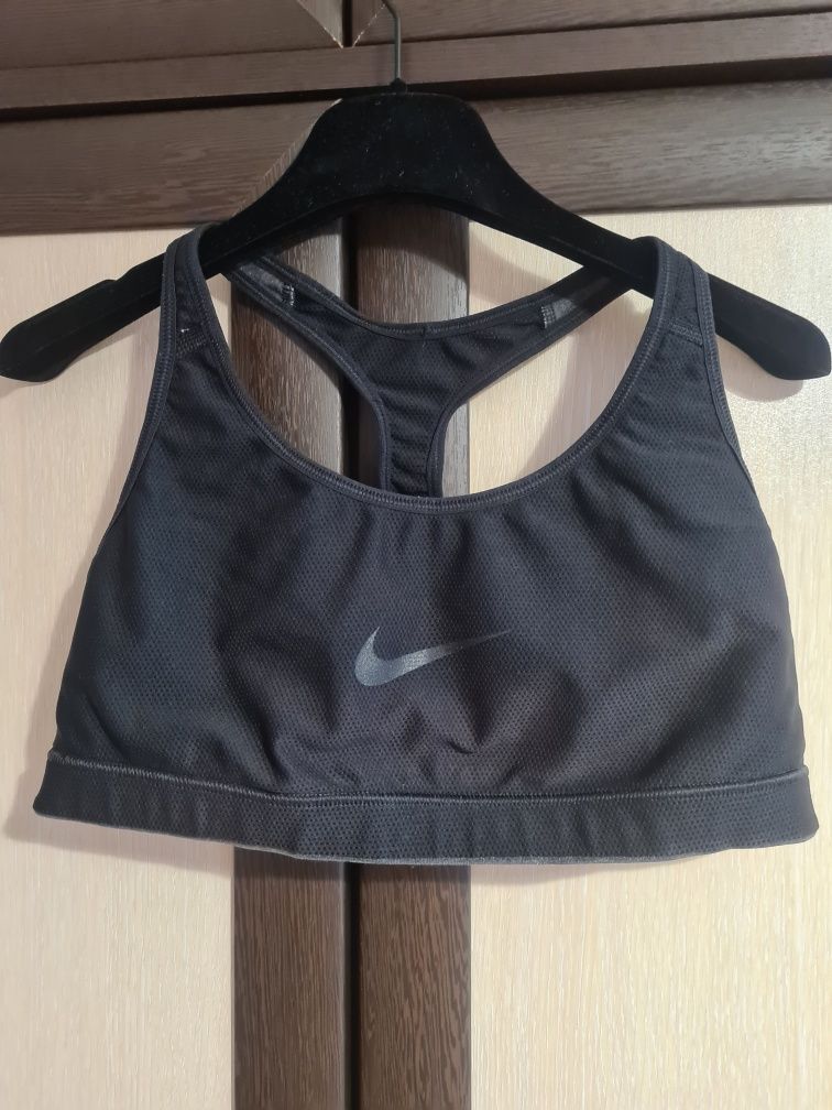 Спорти горнища NIKE