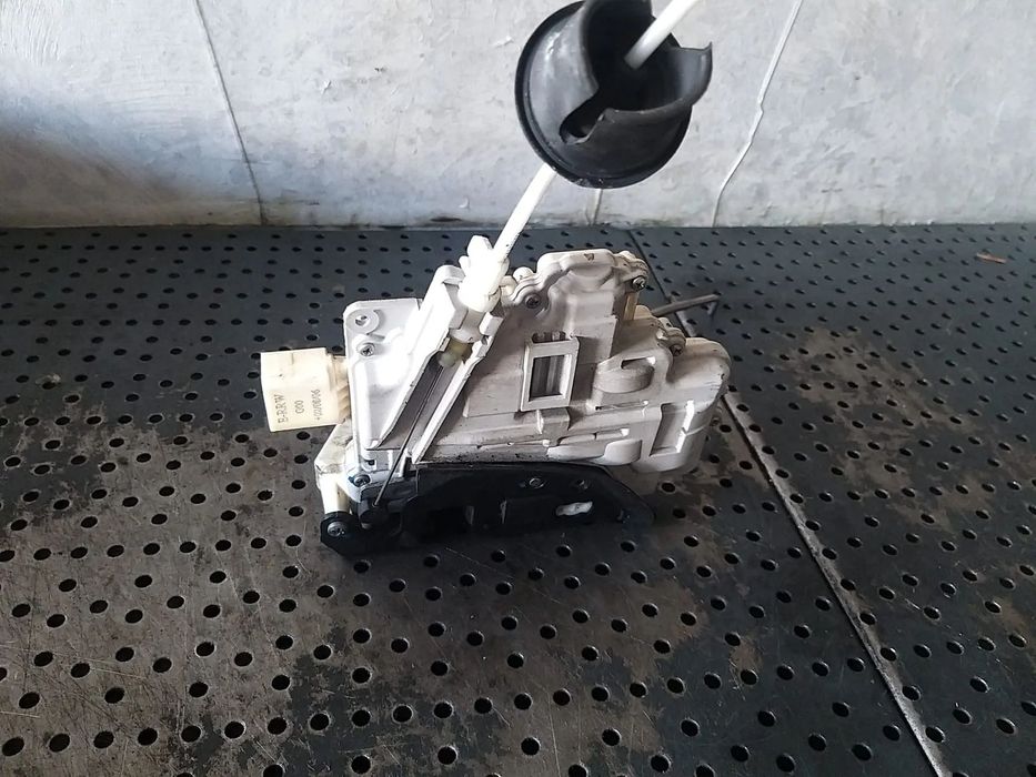 Broasca usa dreapta fata audi a3 8p 4f1837016