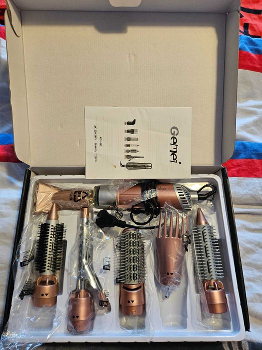 Uscător de păr profesional Gemei