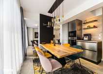 Penthouse Premium cu Priveliște Spre Munte