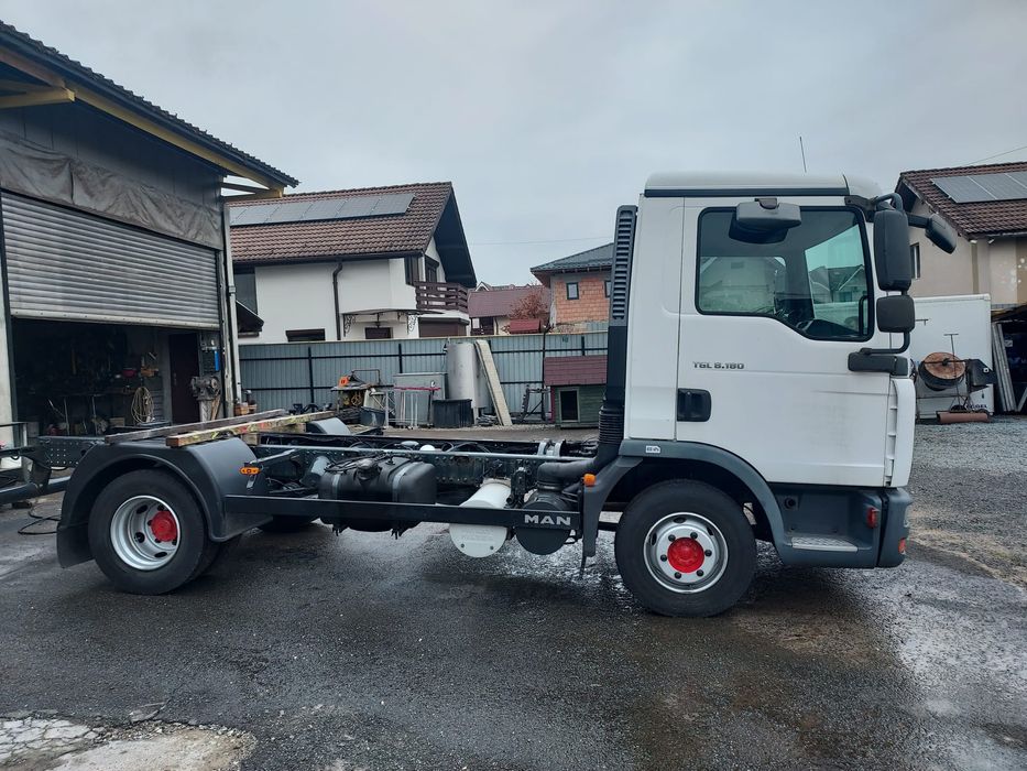 Man TGL 8.180 sasiu gol