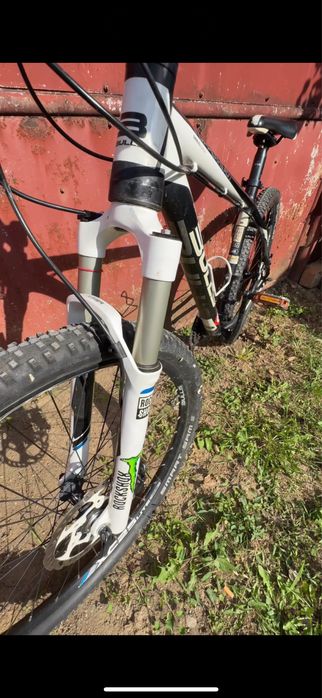 vand bicicleta bulls