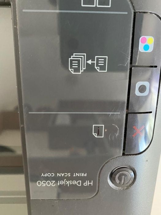 Imprimanta multifuncțională HP Deskjet 2050