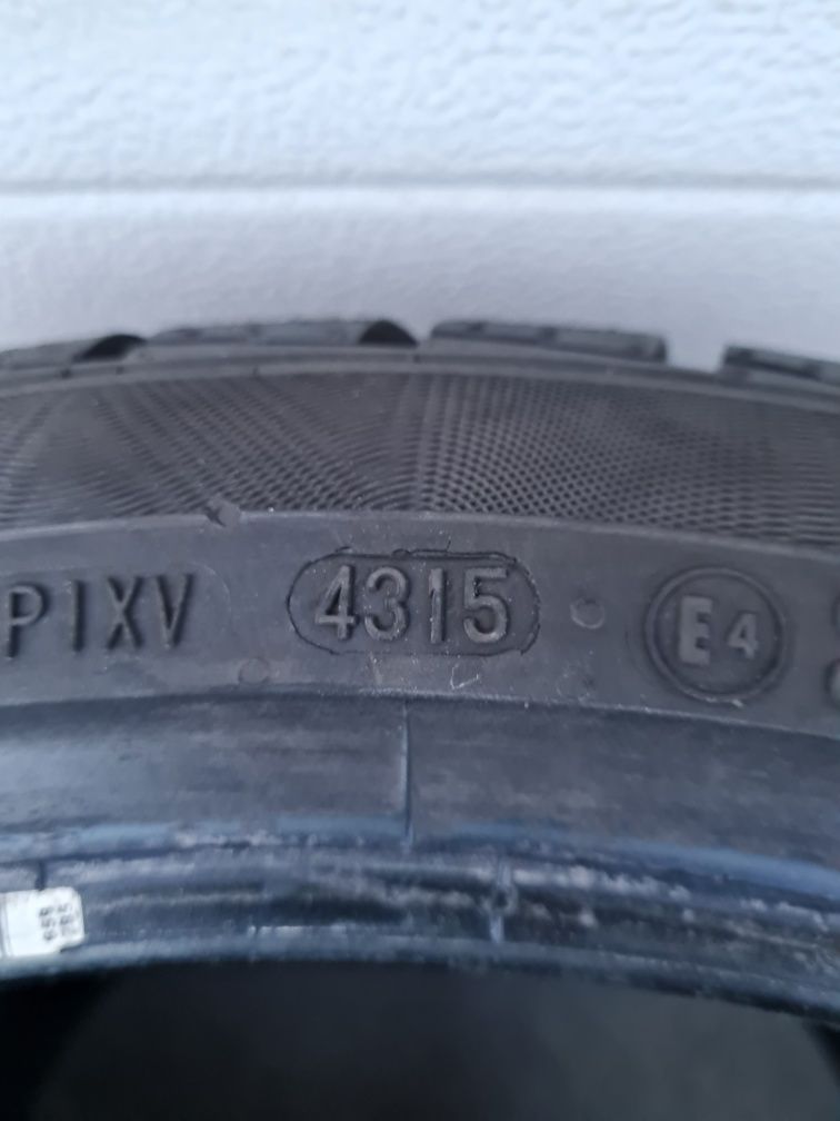 Зимни гуми 2 броя CONTINENTAL ContiWinter TS830P 235 40 R19 дот 4315