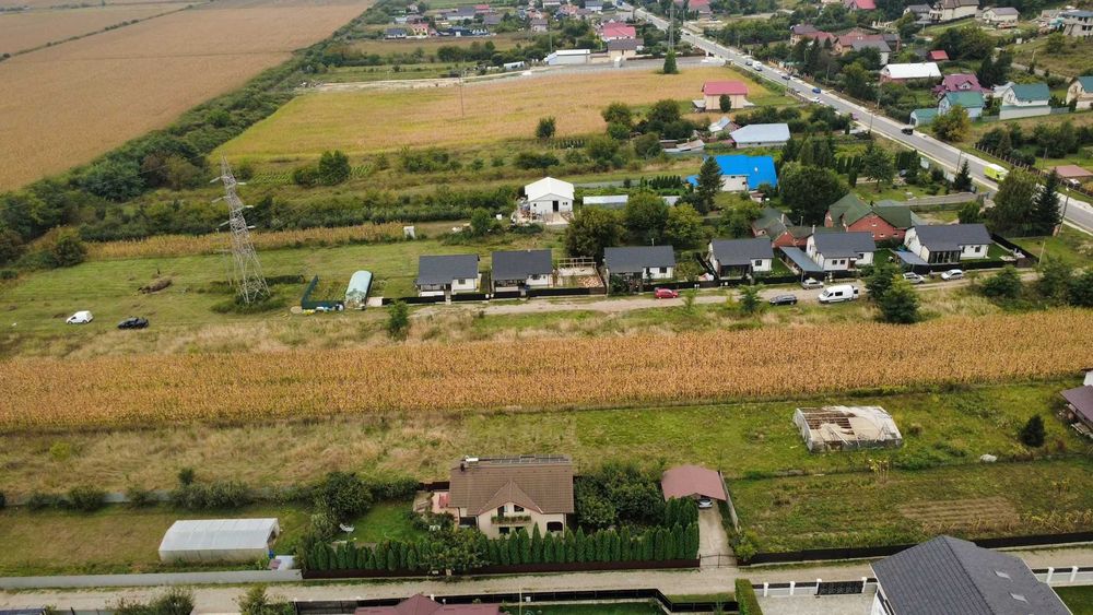 Teren intravilan var Margineni-Hemeius