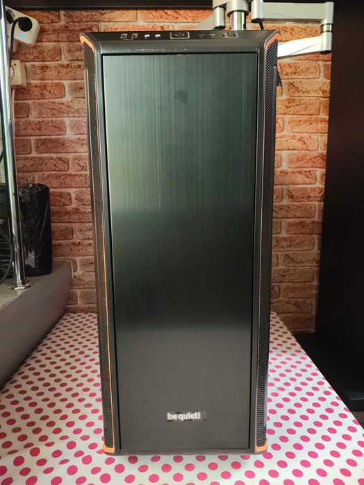Carcasa PC Gaming Be Quiet! Dark Base PRO 900 Black Orange.