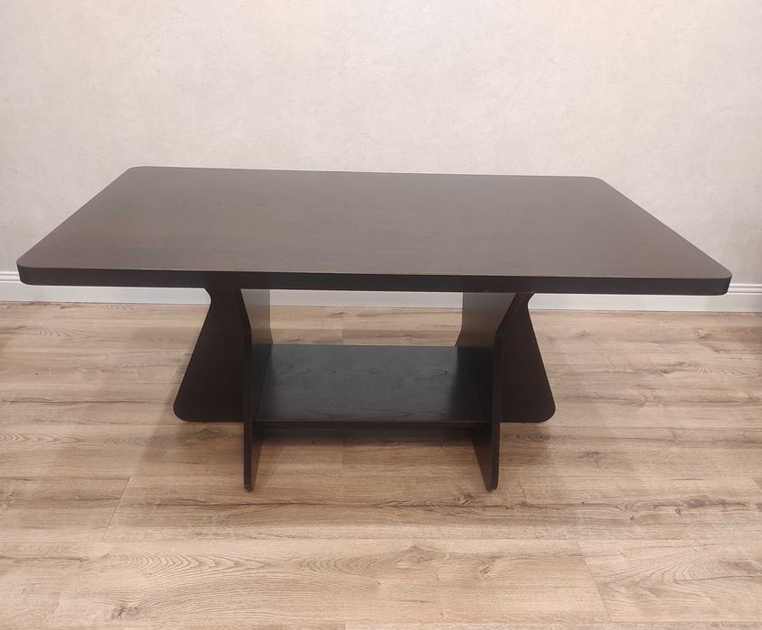 Журнальный столик