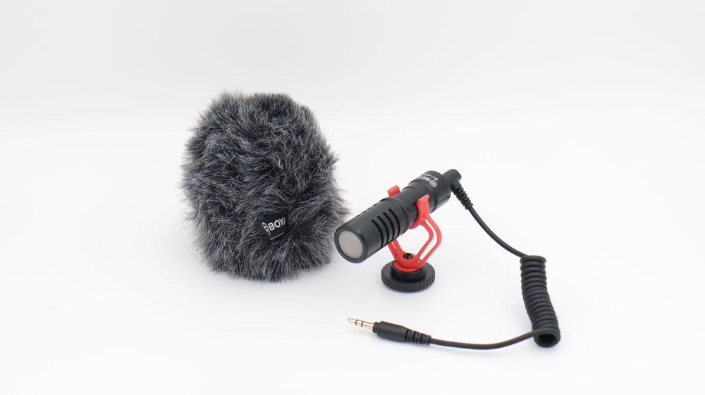 Microfon BOYA BY-MM1 + „deadcat” –  vlogging, DSLR, smartphone