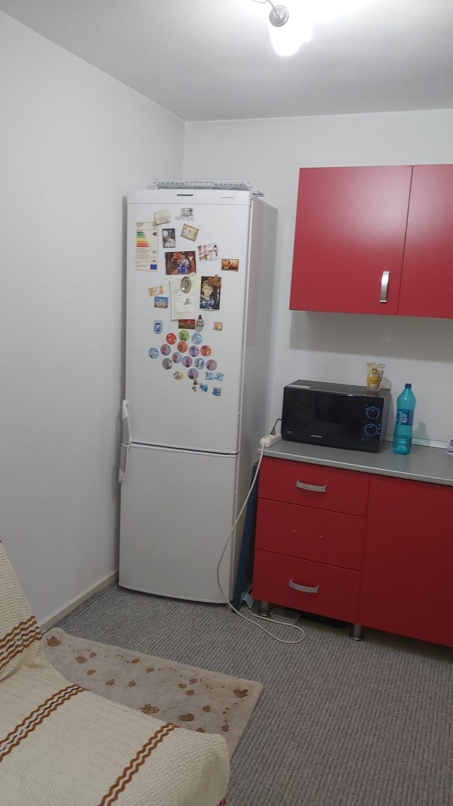Vând apartament cu trei camere