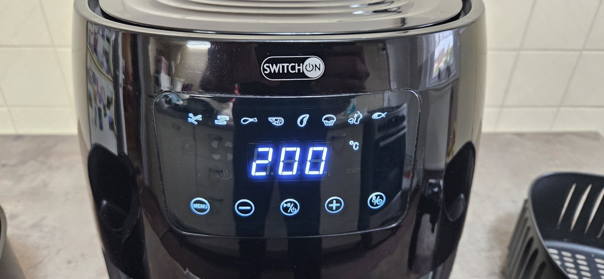 Airfryer in stare foarte buna, folosit foarte putin