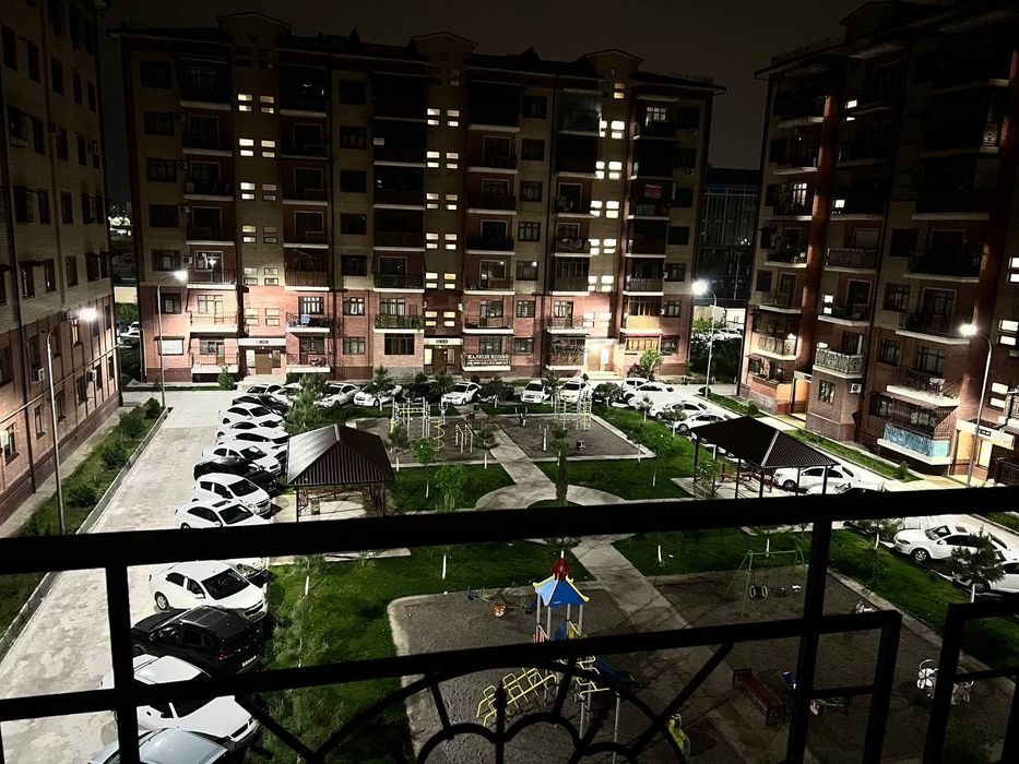 Сдаётся 2-комнатная квартира в отличном районе!