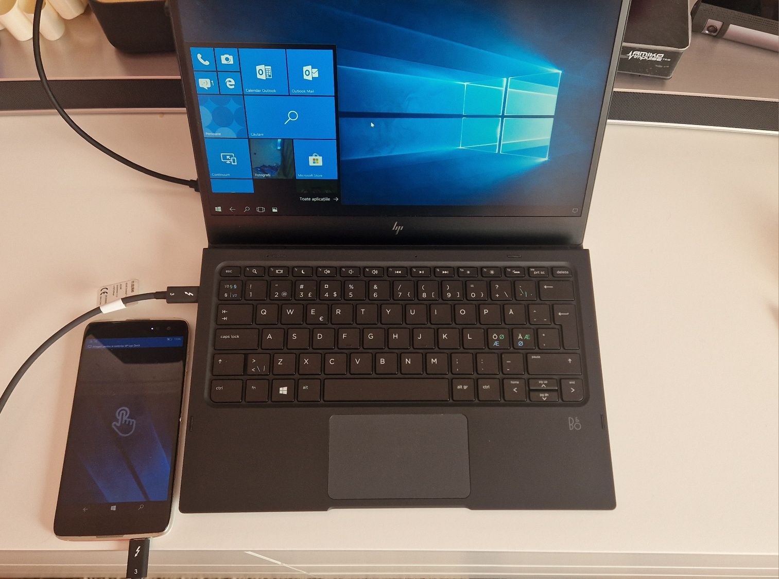 HP Elite X3 lapdock