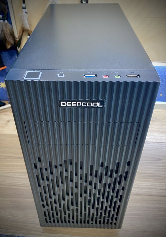 Корпус для компьютера с стеклянной крышкой Deepcool usb 3.0