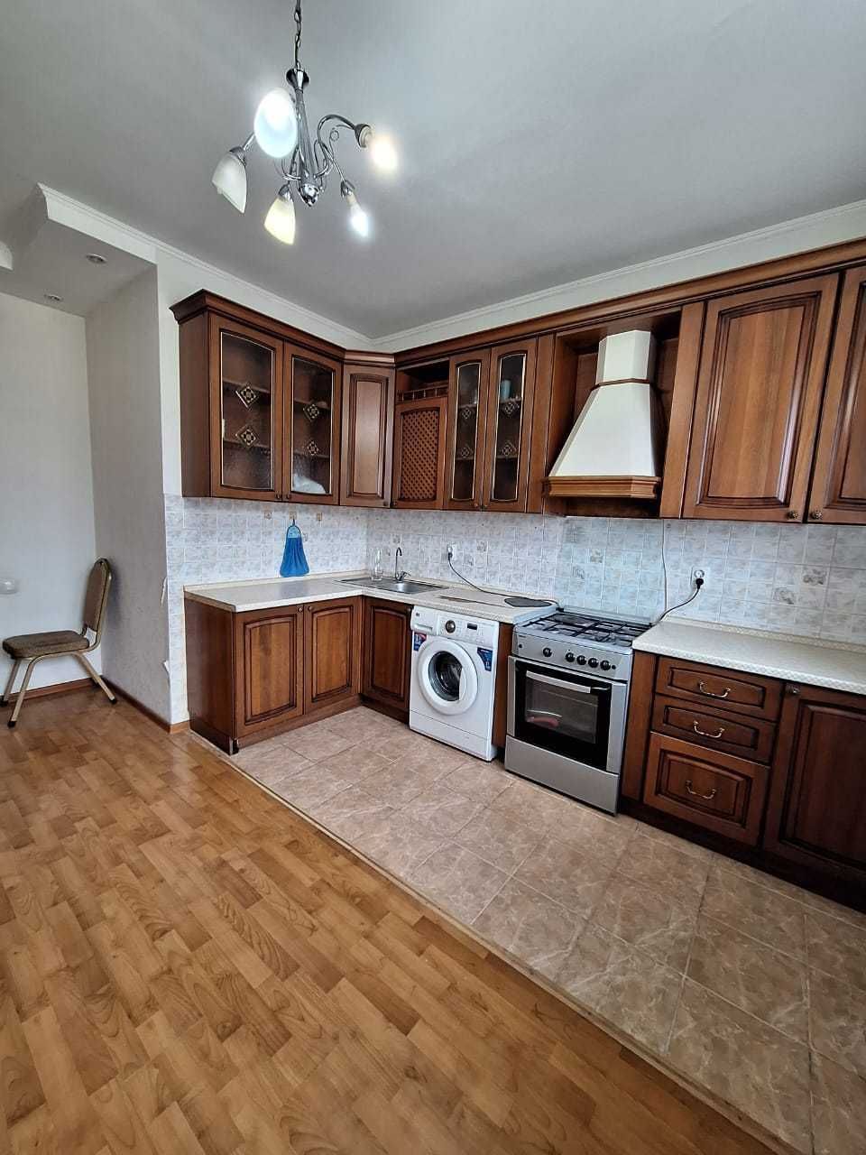 Продам 2ком квар 2006г.п. 80кв. 5 этаж Ремонт