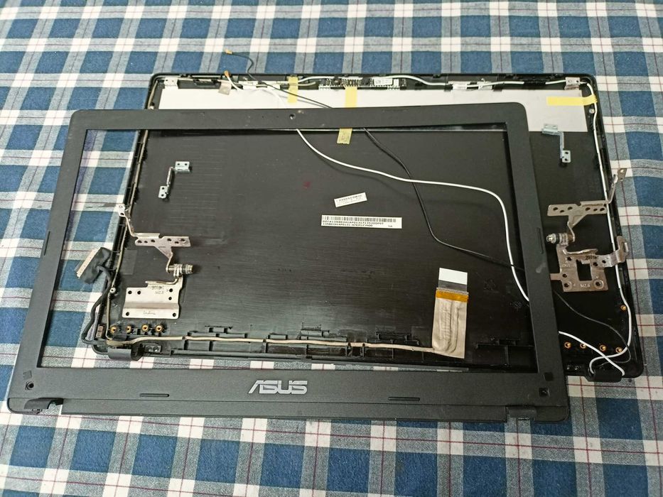 Elemente  Asus R512C R512M F551M