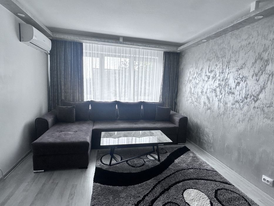 Vand/Schimb cu acasa