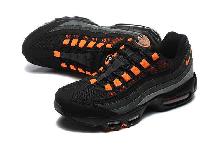 Мъжки маратонки Nike Air Max 95 налични 43 и 44