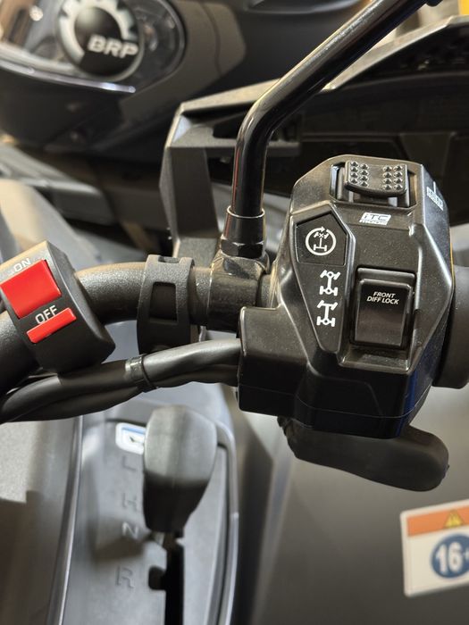 ATV can am Outlander max lung 1000 pret cu Tva