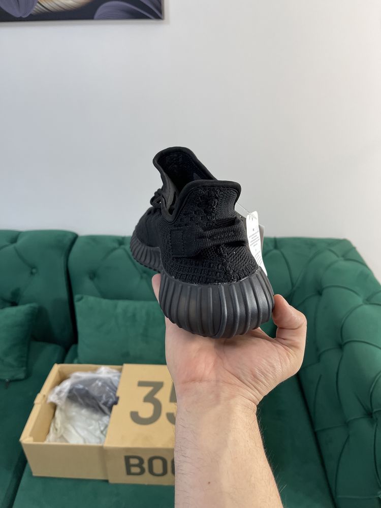 Adidasi Yeezy calitate Premium