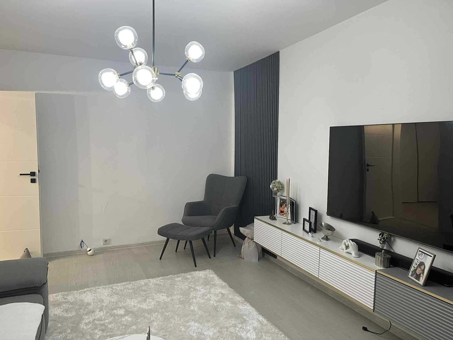 Ap 2 camere dec .zona sud