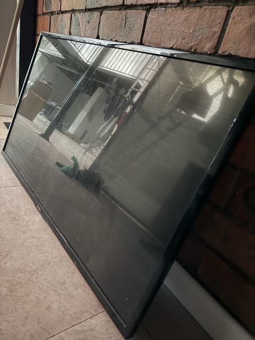 Продаю телевизор Марки “LG и “Panasonic”