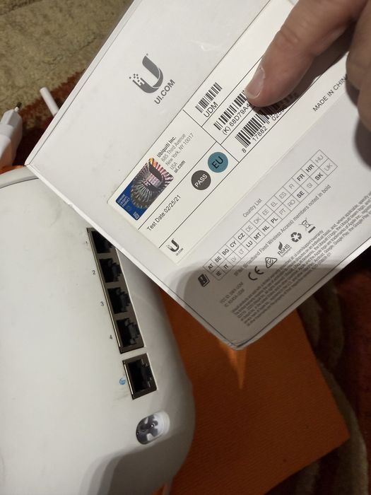 UDM Ubiquiti UniFi Dream Machine, wireless router, Wi-Fi 5, 4x 1GbE