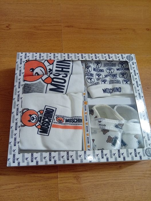 Seturi de bebeluși !