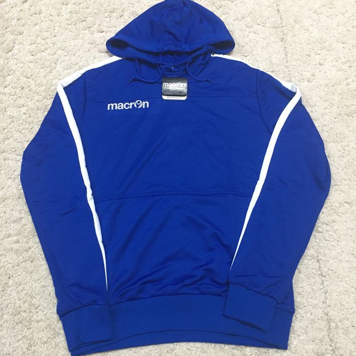 Makron brendidan xudi