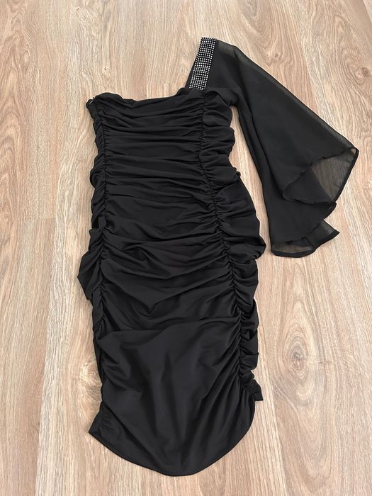 Дамска черна рокля