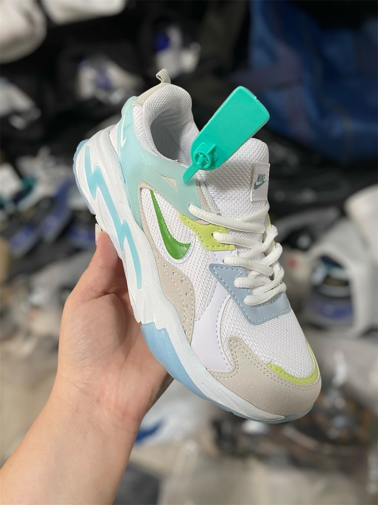 Adidasi Nike dama