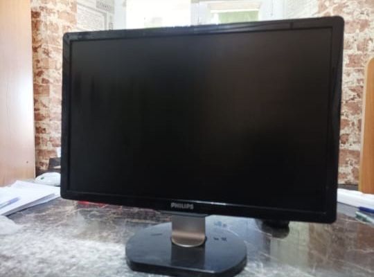 Продам монитор PHILIPS диагональ 19"